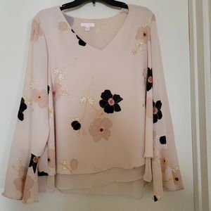 Lauren Conrad light peach with black flowers blouse XL